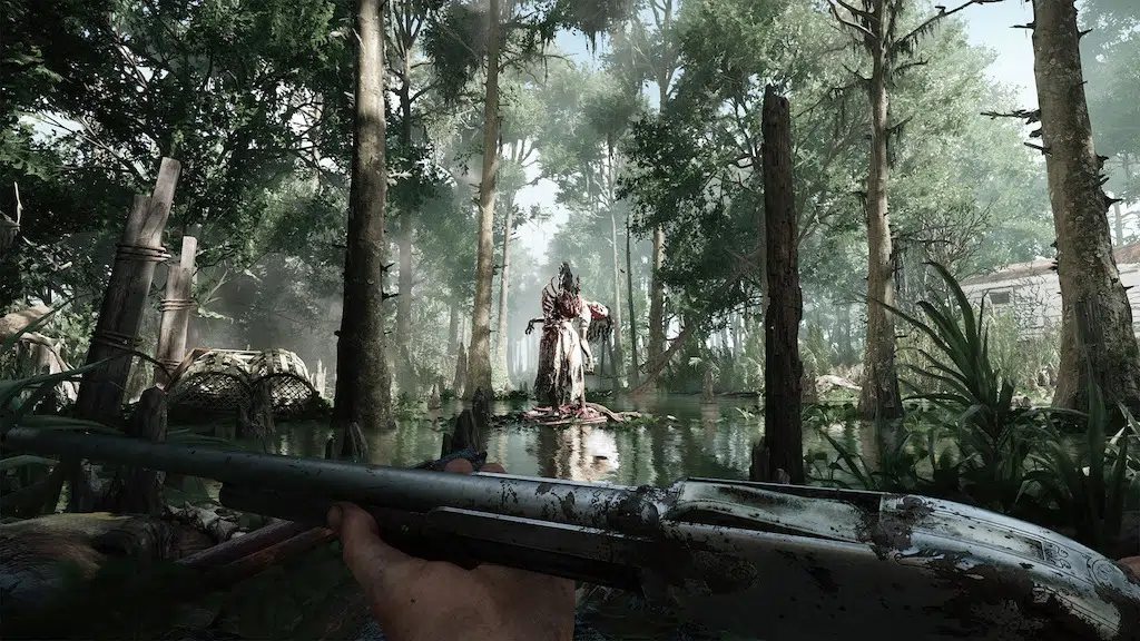 Which game has the bigger player base?